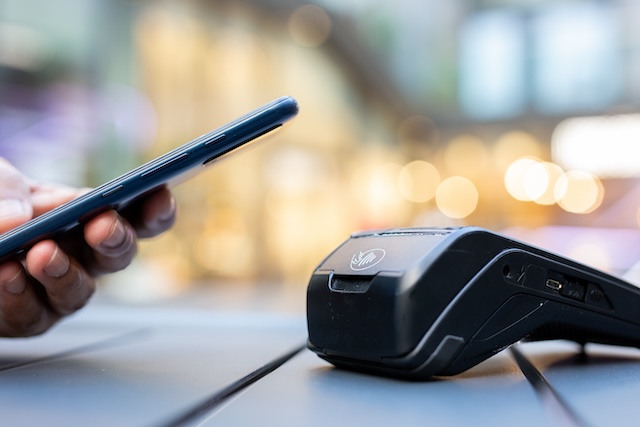 Card readers for business – 6 of the best technology solutions